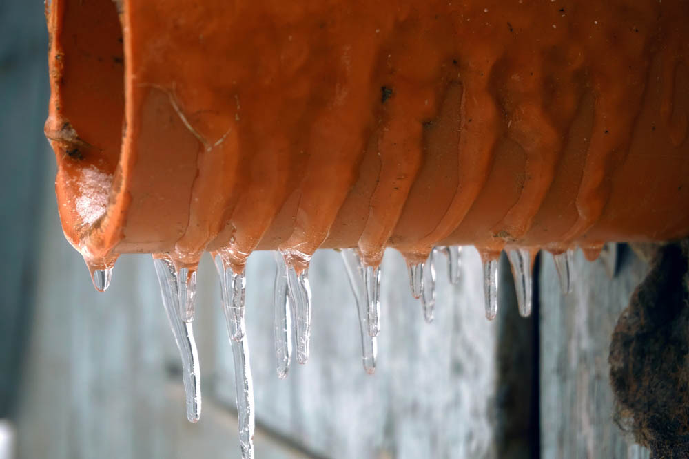 frozen sewer pipe line